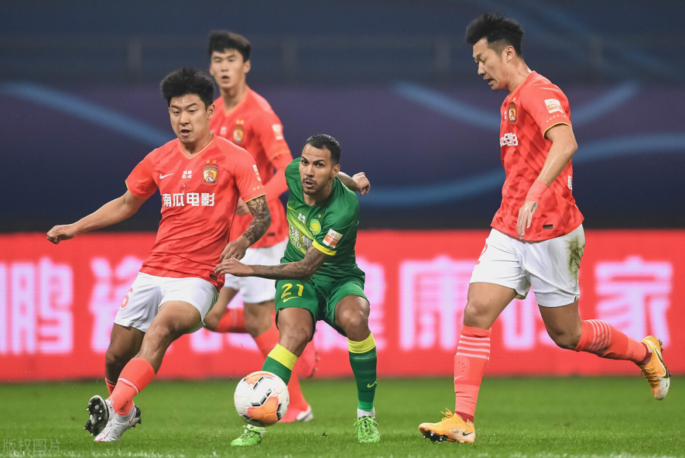 乐鱼体育-EG碾压NS，Jankos开启传奇时刻激烈交锋淘汰赛，强势挺进下一轮的简单介绍