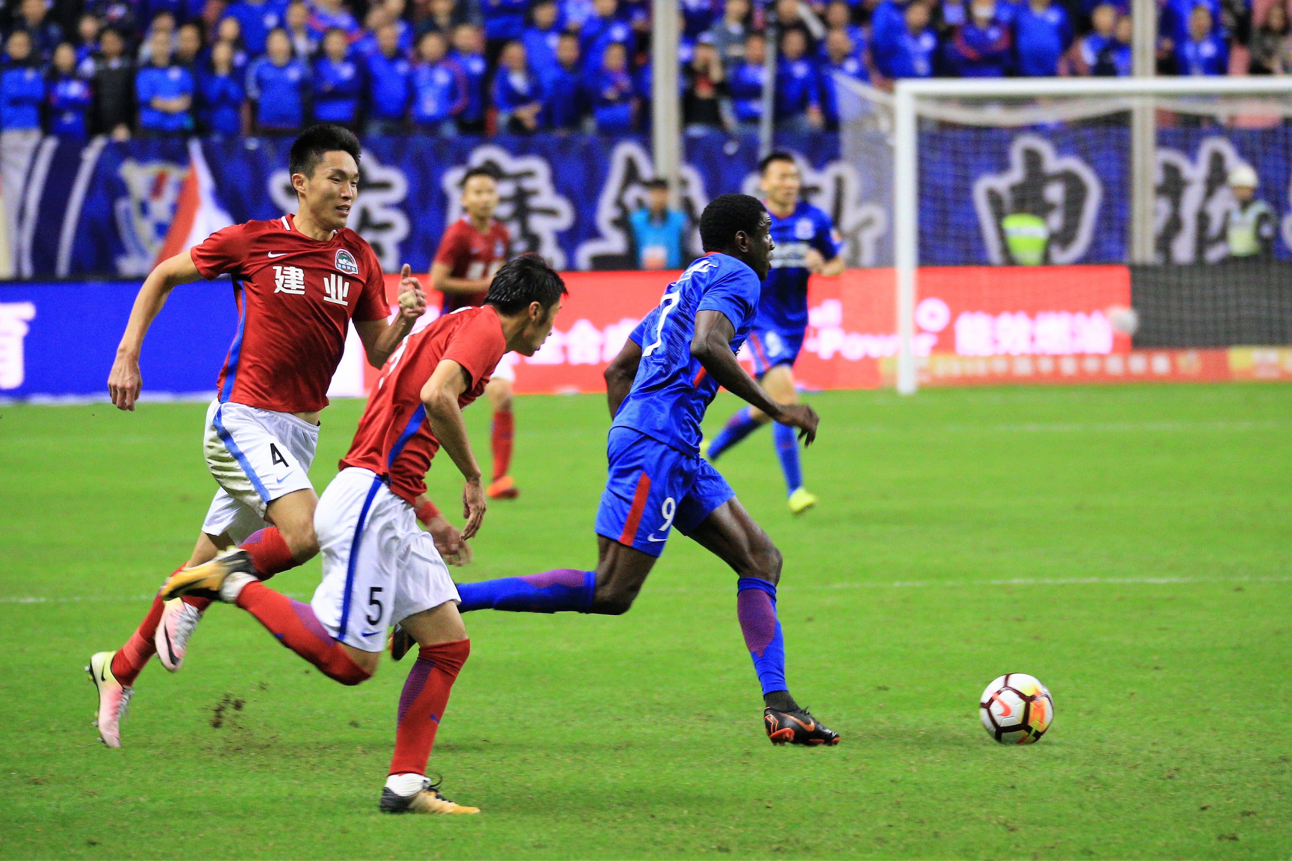 乐鱼体育APP下载-河南建业在比赛中逆袭夺胜，获得关注