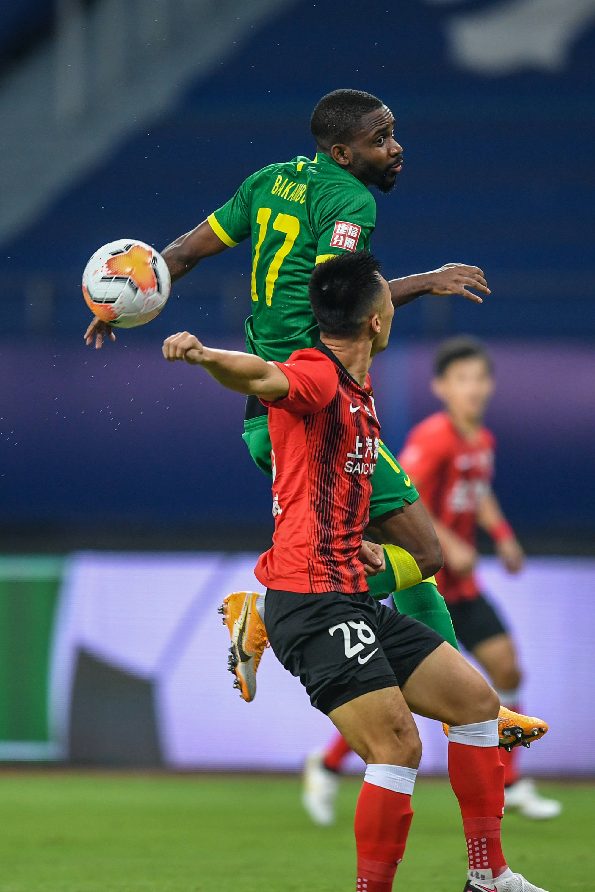 北京战平上海,中赫国安不敌上港 北京战平上海,中赫国安不敌上港