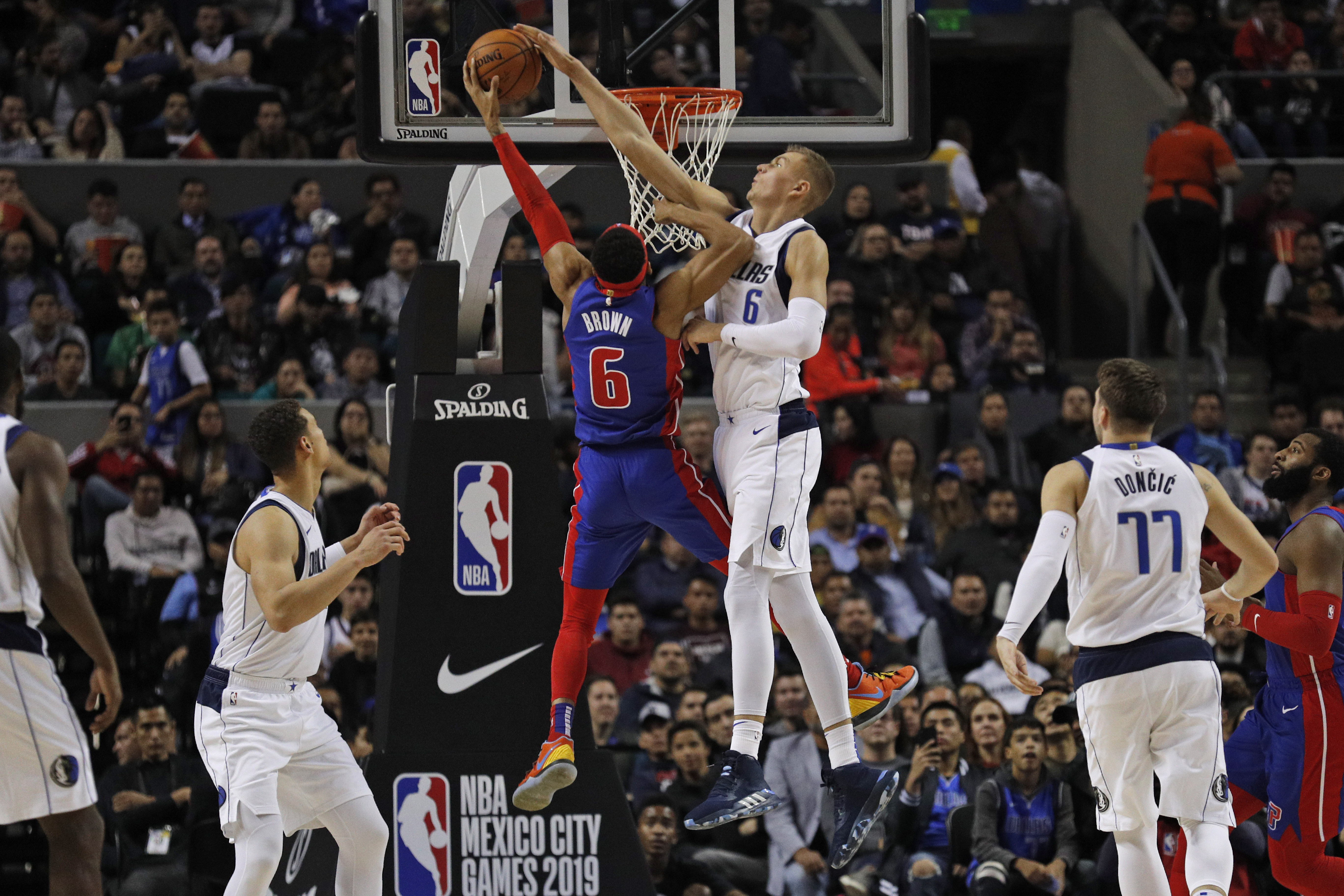 Leyu-日本乒乓球队鏖战法国乒乓球队，波尔制霸全场