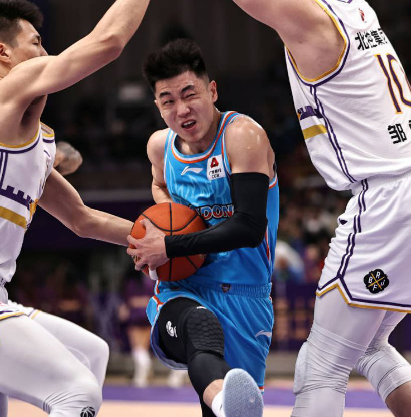 关于四川队力克天津队，高诗岩高光表现的信息